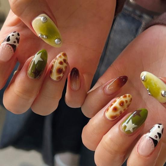1 Set Women Press on Nails Almond French Tip Stick-on Long Fake Nails Full Cover Glue on False Nails DIY Manicure
