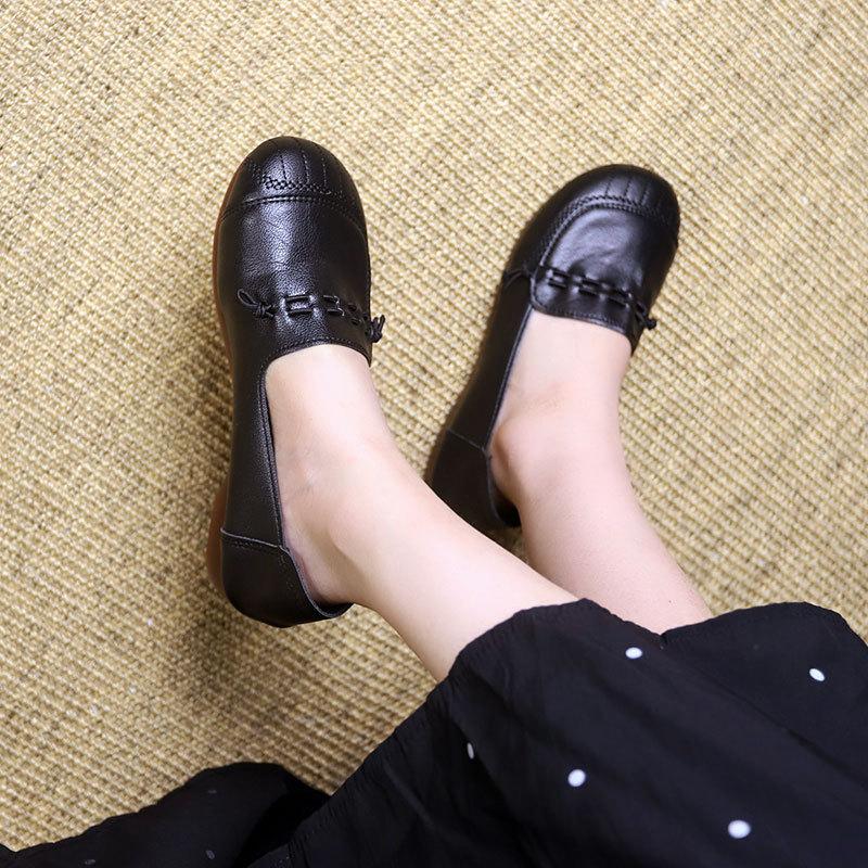 Comfortable and Not Tired Feet, Retro Soft-soled Single Shoes for Women's 2025 Autumn New One-pedal Flat-soled Round-headed Mother Small Leather Shoes