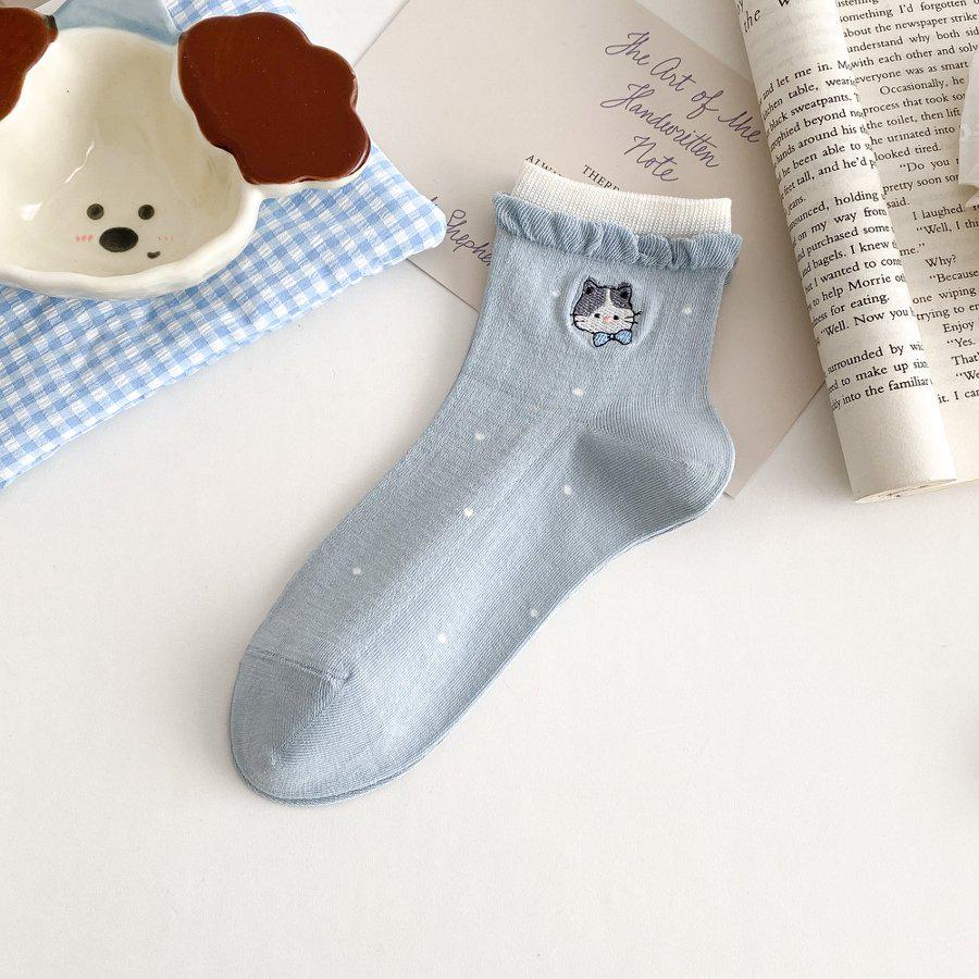 

Cartoon Cat Embroidered Cotton Socks - Cute, Breathable, Sweat-Absorbing Short Socks for Girls in Japanese Academy Style. One Size