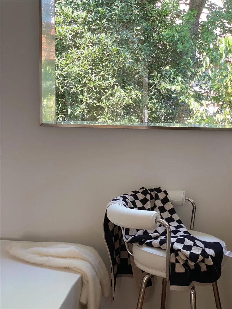 

Полотенце из длинноволокнистого хлопка в стиле ретро, приятное для кожи, в клетку, для лица, мягкое впитывающее полотенце для лица 35x75cm черный белый