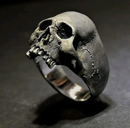 Men s Skull Head Ring Vintage Style Stainless Steel Band for Biker Punk Gothic Jewelry Accessories Unisex Statement Piece One Size