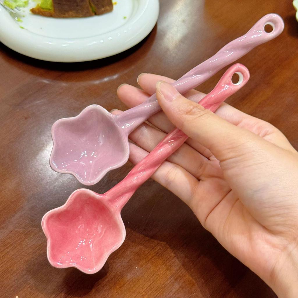 Girl's heart cute ceramic spoon star stirring spoon household rice spoon high value coffee spoon