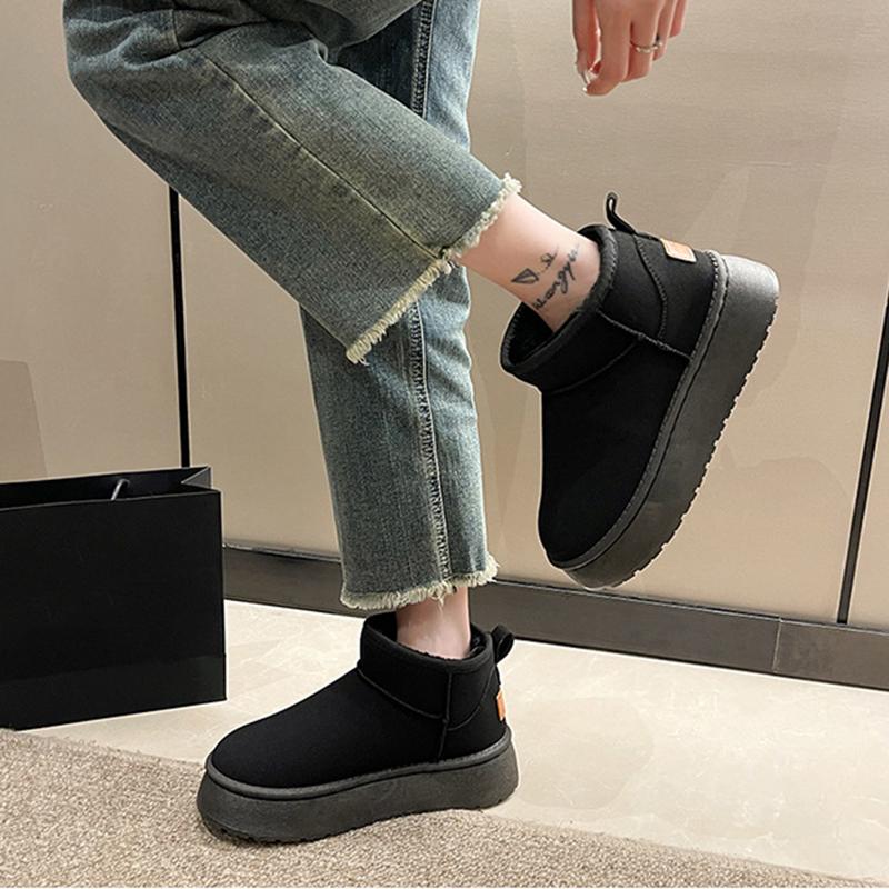 Herbst- und Winter-Schnee-Stiefel mit integriertem Fell, Damen-Außenfellschuhe mit dicker Sohle, Kurzstiefel mit Schwammsohle