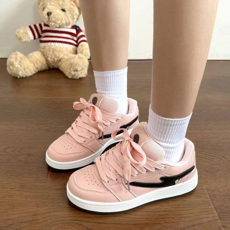 2025 autumn new niche pink bread shoes women ins Guochao new Chinese street photography college style sports shoes