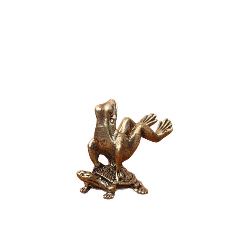 Brass Frog Riding Turtle Figurine Exquisite Retro Brass Craft Unique Accent Piece for Home Office Desktop Bookshelf Decor