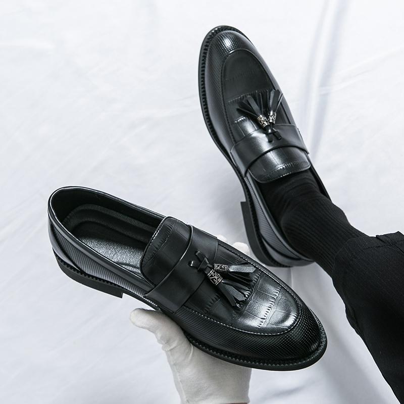 Fashion Men Retro Tassel Shoes Black Brown One Foot Comfortable Driving Shoes Business Office Formal Shoes Sizes 38-46 Men Shoes