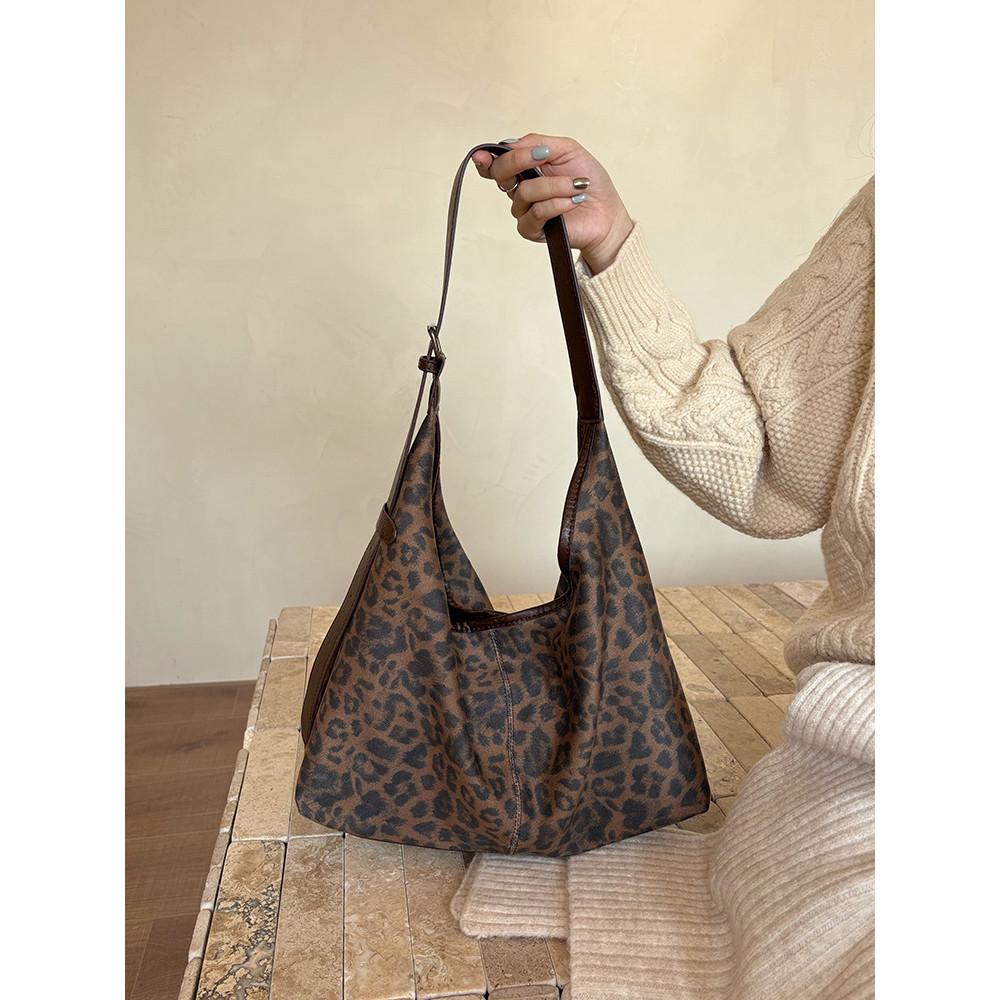IELGY Ladies Tote Bag Korean Lazy Style Large Capacity Leopard Print Messenger Bag Retro Commuter