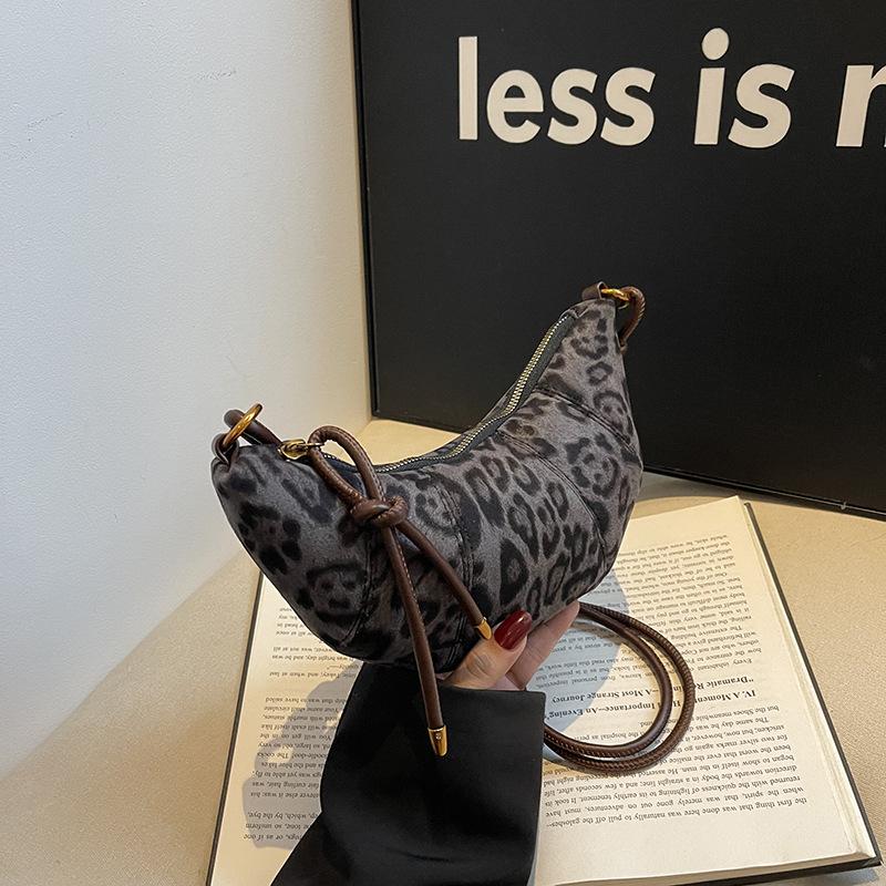 Niche Design Leopard Print Croissant Bag Women's 2025 New Spice Girl Style Dumpling Bag Women's Shoulder Crossbody Small Bag