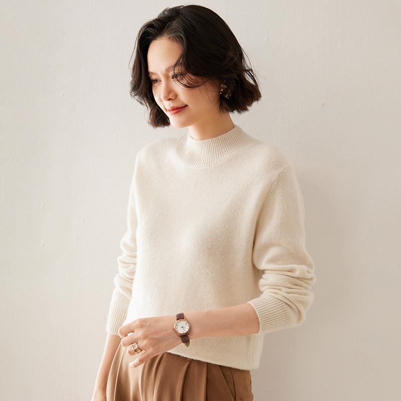 Women's Classic Cashmere Sweater - Autumn/Winter Style, Seven-Stitch Half-High Collar, Regular Shoulder, Long Sleeve, Solid Color, Commuter-Friendly.