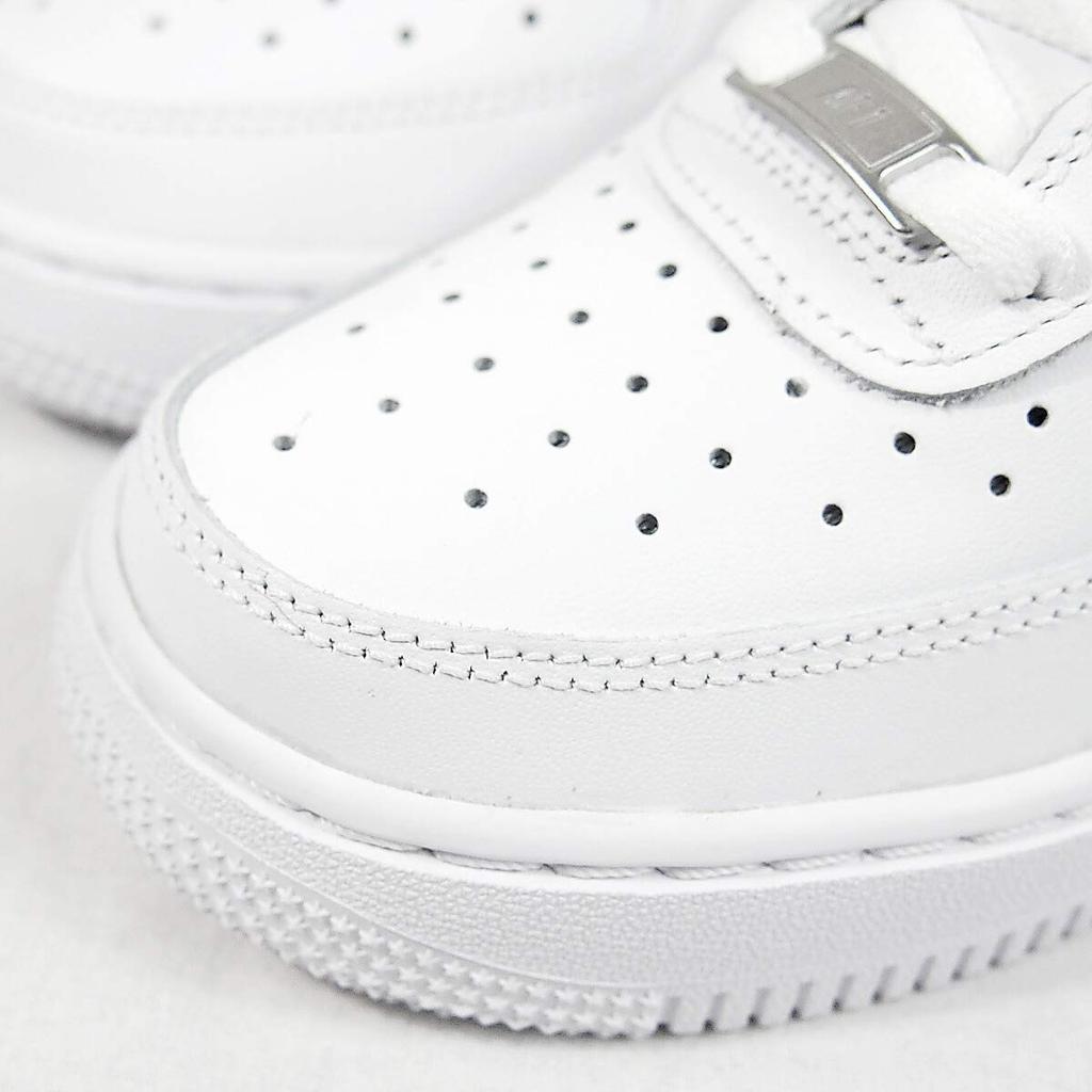 Nike WMNS AIR FORCE 1 Air Force 1 Klasik ABD Beden '07 BEYAZ/BEYAZ Kadın Düşük Üst Spor Ayakkabıları, Kadın Düşük, Beyaz, Model, DD8959-100, 8-25.0cm [Kullanılmış]