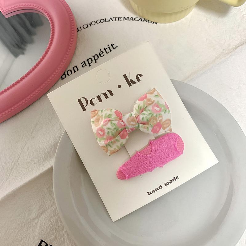 Koreańska spinka do włosów z kokardką w kolorze różowym, idealna do dziecięcych grzywek i kręconych włosów