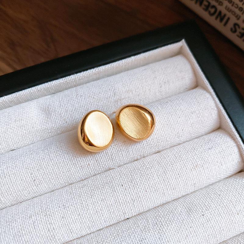 Metal Irregular Earrings European and American Retro Temperament Versatile Earrings Earrings