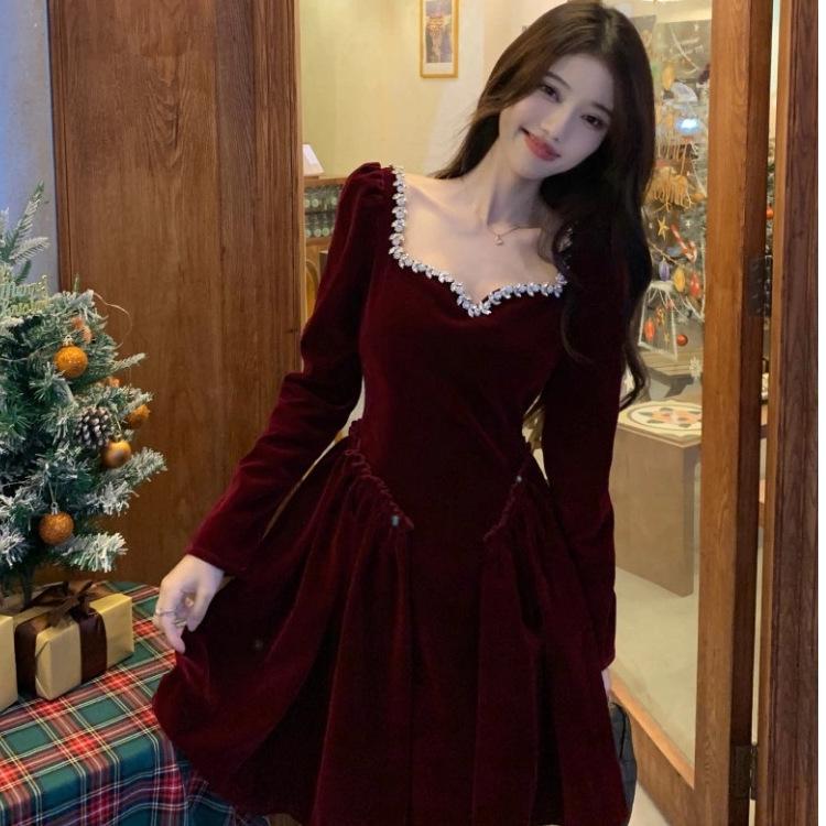 Large Size Red Dress French Retro Velvet Dress Women's Autumn and Winter Fat Mm Waist Temperament Thousand Gold Feeling Small Black Dress
