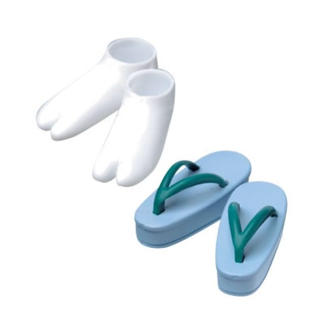 

Набор сандалий Зоори и носков Таби для тела Obitsu 16-го масштаба (синий)