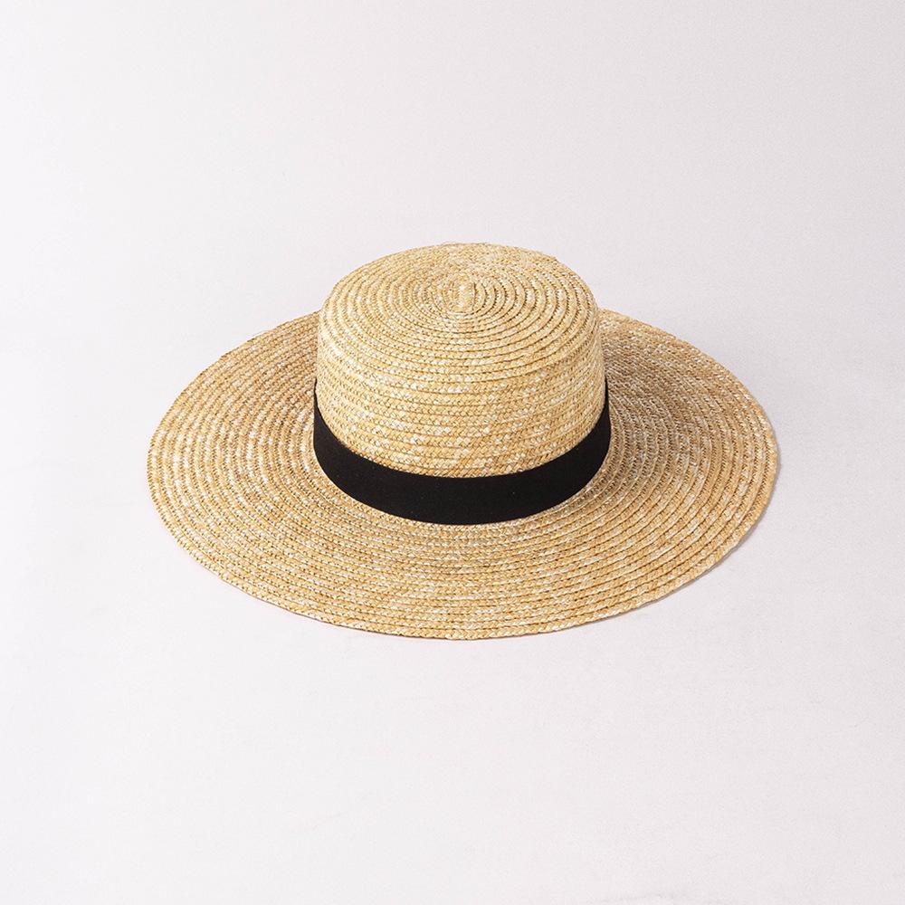 Spring and summer new fashion retro leather webbing flat top straw straw hat outdoor shopping Internet celebrity straw hat tide