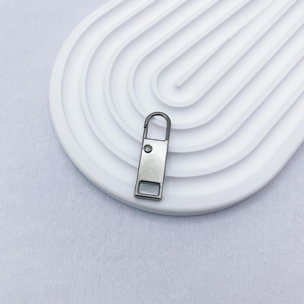 Tool-Free Zipper Pull Tab Replacement for Bags, Backpacks, Coats, and Clothes – Removable Alloy Spring Zipper.