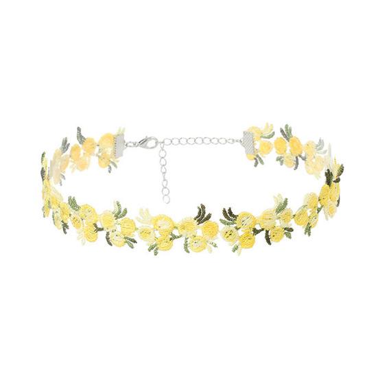 Embroidered Flower Choker Women Vintage Boho Floral Necklace Adjustable Daisy Rose Embroidery Choker for Dating Party Holiday