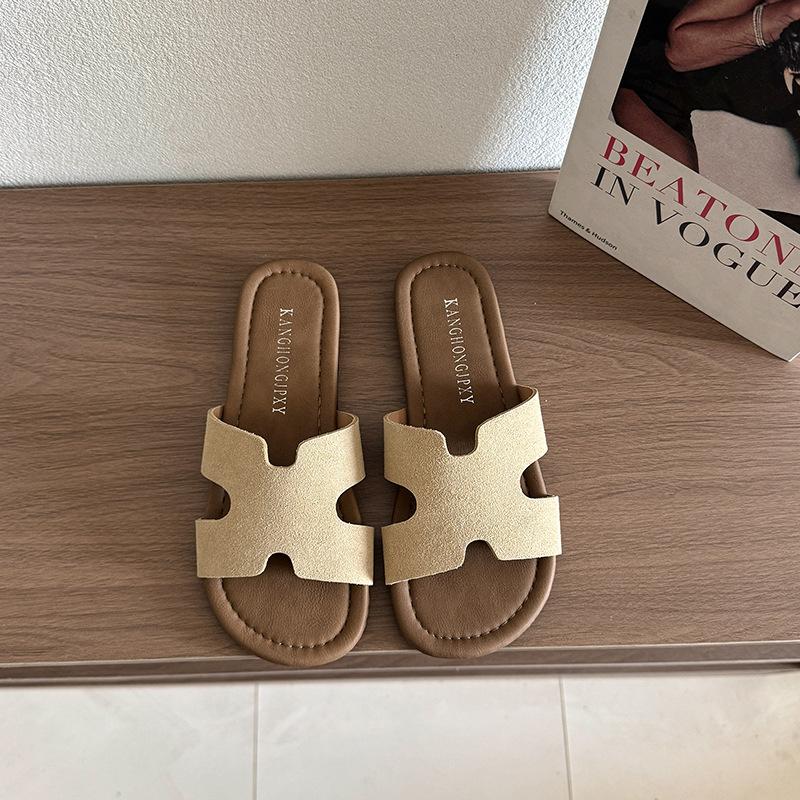 

Крутые тапочки женские летние для улицы 2025 новые на толстой подошве повседневные нескользящие пляжные сандалии ленивая мода тапочки на один палец 40 бежевый