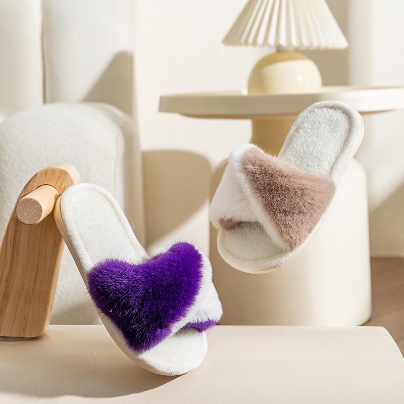 Zimowe antypoślizgowe bawełniane kapcie z futerkiem dla dziewczynek i dzieci 2023