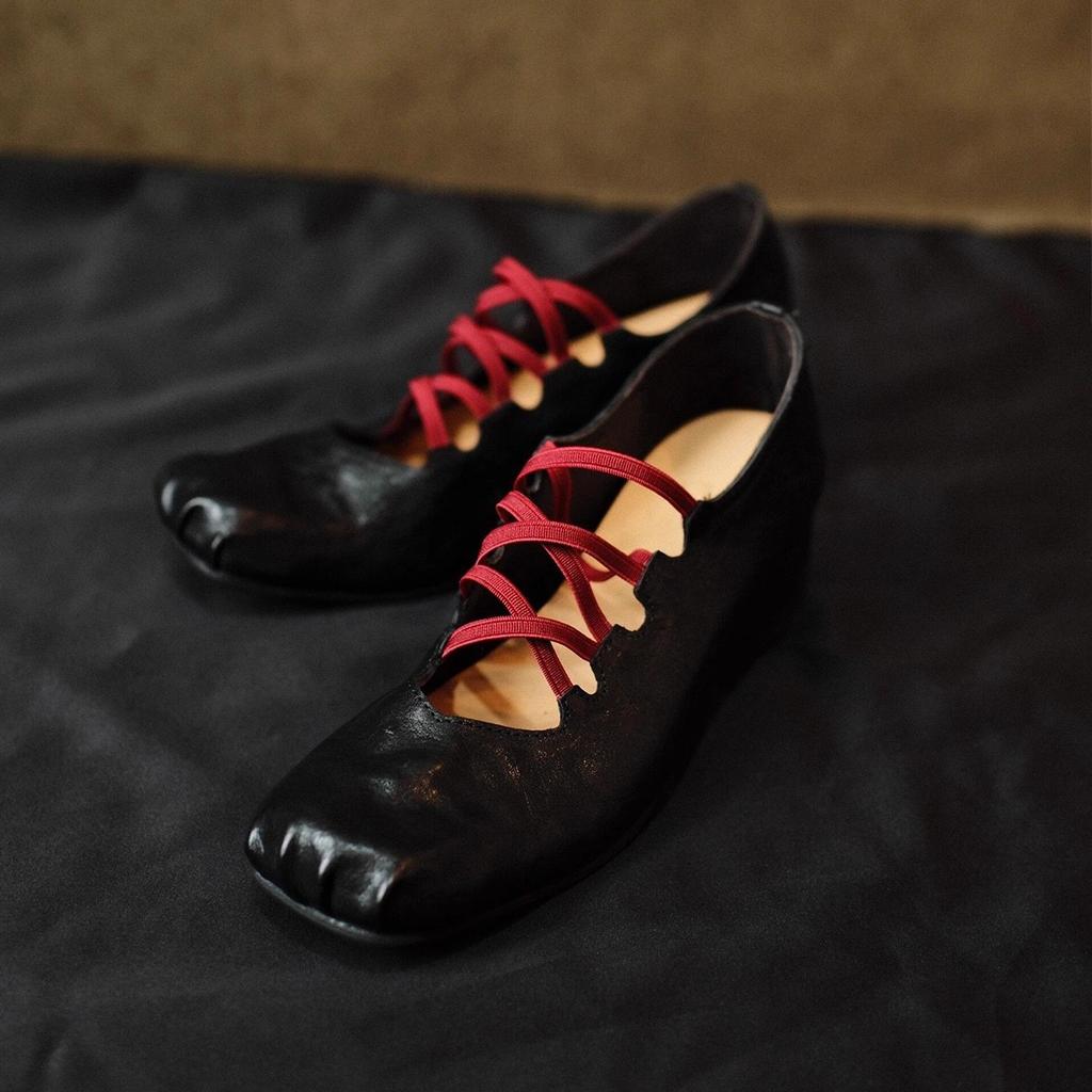 Sheepskin Version~ Retro Niche Cross-strap Single Shoe Pleated Leather Square Head Pig Nose Shallow Mouth Ballet Shoes Women