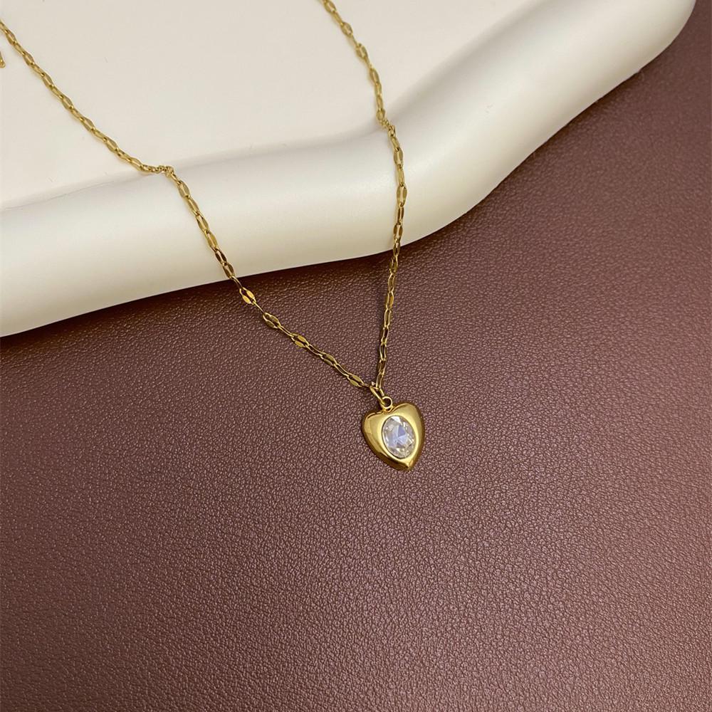 Elegant Rhinestone Heart Zircon Necklace - Versatile Retro Jewelry Accessory
