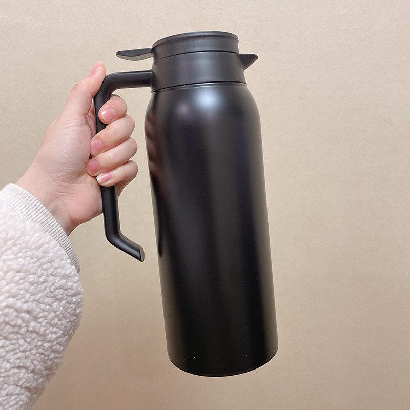 

1.5L Large Capacity Insulated Water Bottle for Home, Dormitory, or Restaurant Use