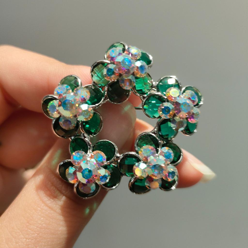 Senior brosjer blomst blad brosje pins for kvinner dress anheng mote brosjer smykker