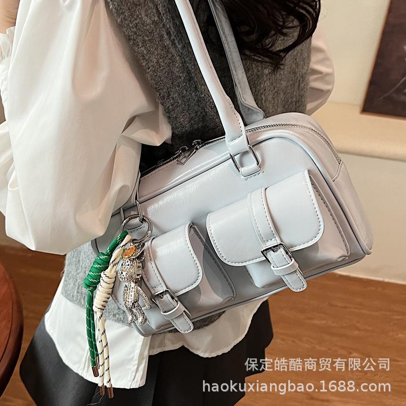 Premium Sense Women's Bag Large Capacity 2025 New Autumn and Winter Niche Design Single Shoulder Underarm Bag Commuter Pillow Bag