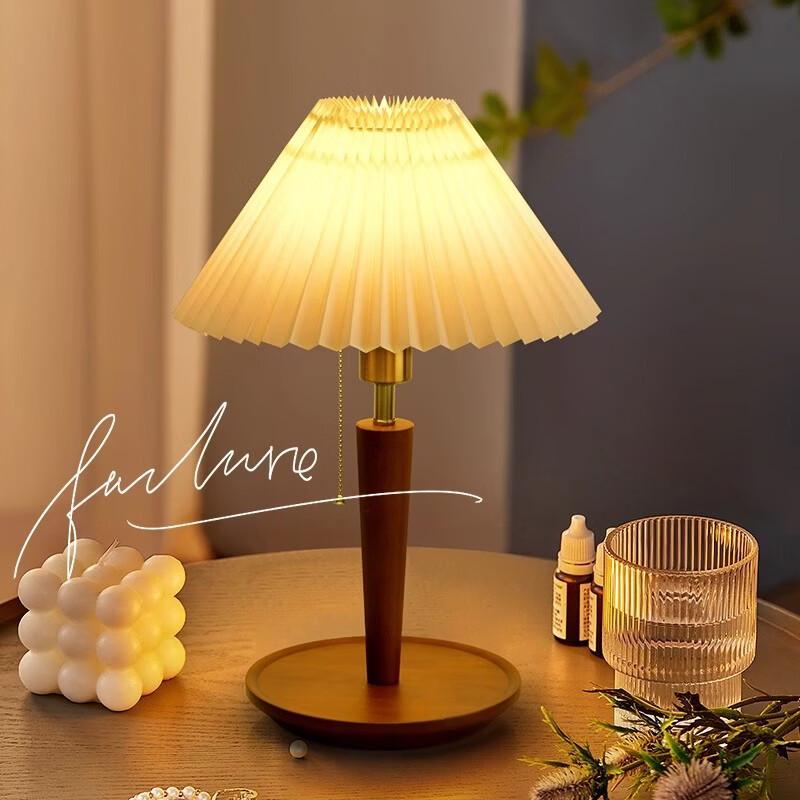 OEING Plisowana lampka nocna na biurko