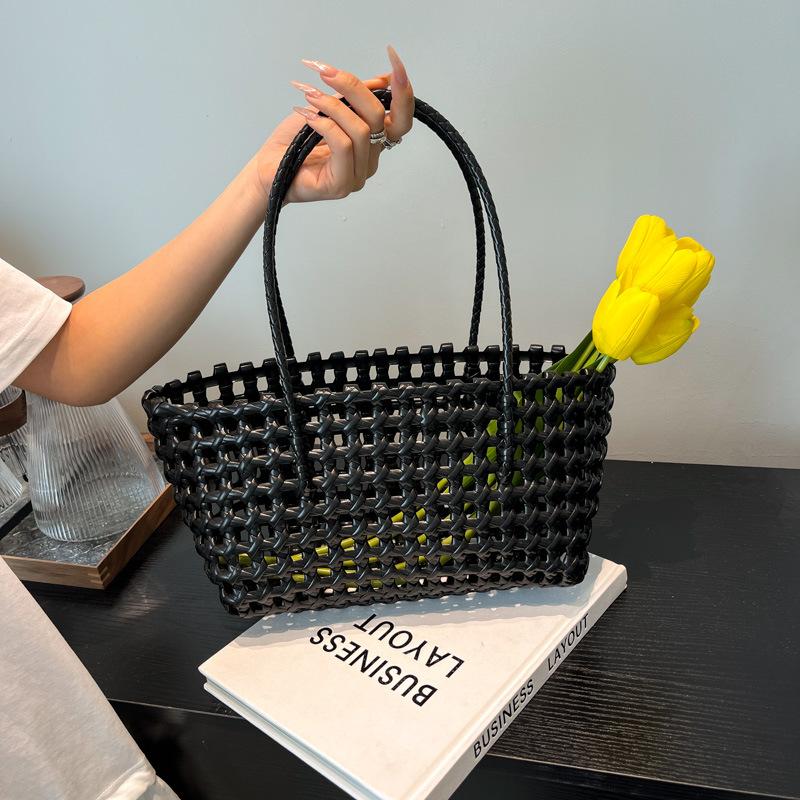 Niche Hollow Woven Basket Bag New Summer Beach Vacation Bag Casual Versatile Shoulder Armpit Bag