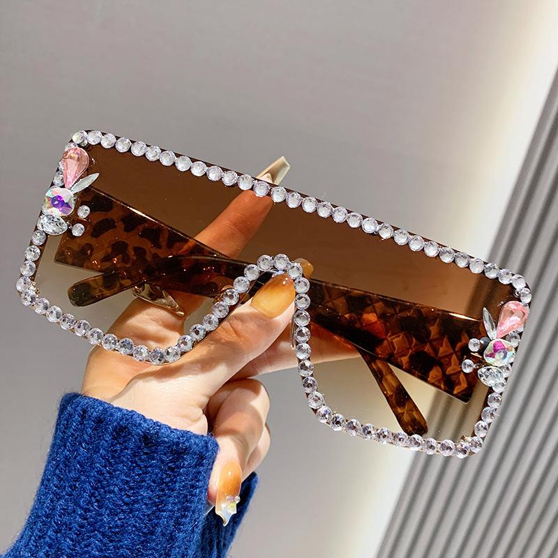 Large Frame Diamond-Encrusted Sunglasses, Women'S Anti-Ultraviolet Glasses, One-Piece Windproof Cycling Sunglasses, Rhinestone Glasses