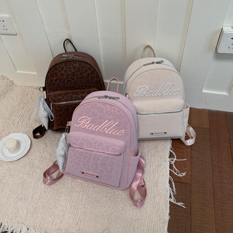 Schoolbag Korean cute female 1011 spring college student class schoolbag large capacity simple commuter backpack backpack
