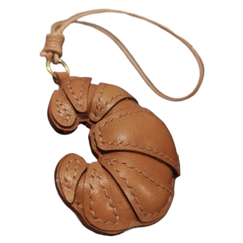 Leather Croissant Keychain Fashionable Food Shaped Bag Pendant Stylish Car Key Holder Decoration Handmade Accessory