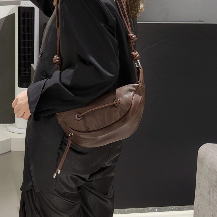 Men's and women's chest bags, trendy vegetable-tanned sheepskin waist bags, soft leather small bags, multi-functional single-shoulder crossbody