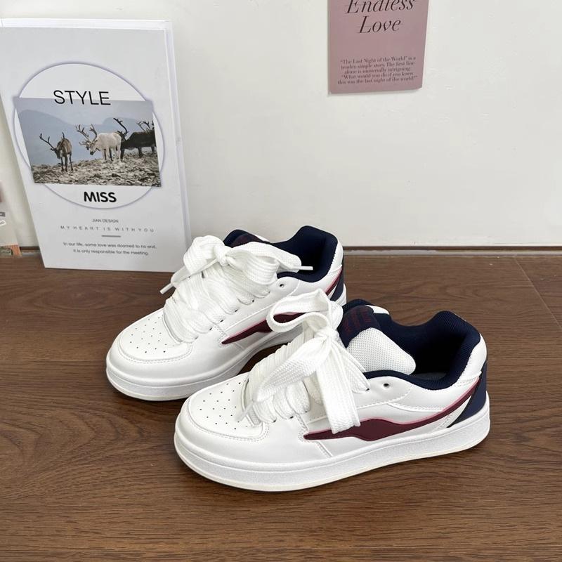 

Retro platform bread shoes women s ins college style versatile Korean version of little white shoes 2025 autumn new casual board shoes 40
