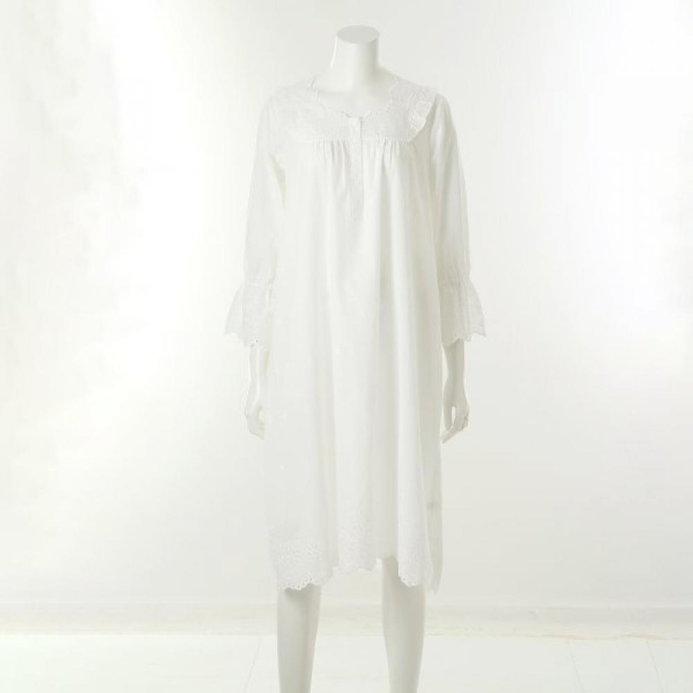 Venus Solid Lace Nightdress Vgna209a