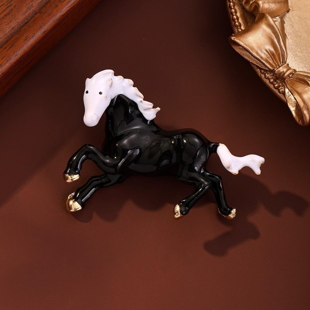 Rhinestone Horse Brooches Lapel Pins Brooch Pins New Running Horse Brooch  Jewelry Accessories