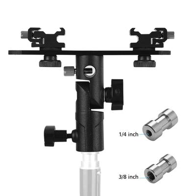 T-förmige Doppelblitzhalterung Blitz Speedlite Ständer mit 2 Kaltfußhalterungen 1/4 Zoll auf 3/8 Zoll Halterung Schirmloch