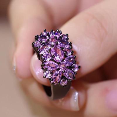 Cao Shi Geometric Floral Ring: Stylish European/American-Inspired Accessory for Women - Sweet, Cool, and Exquisite Personality Jewelry.