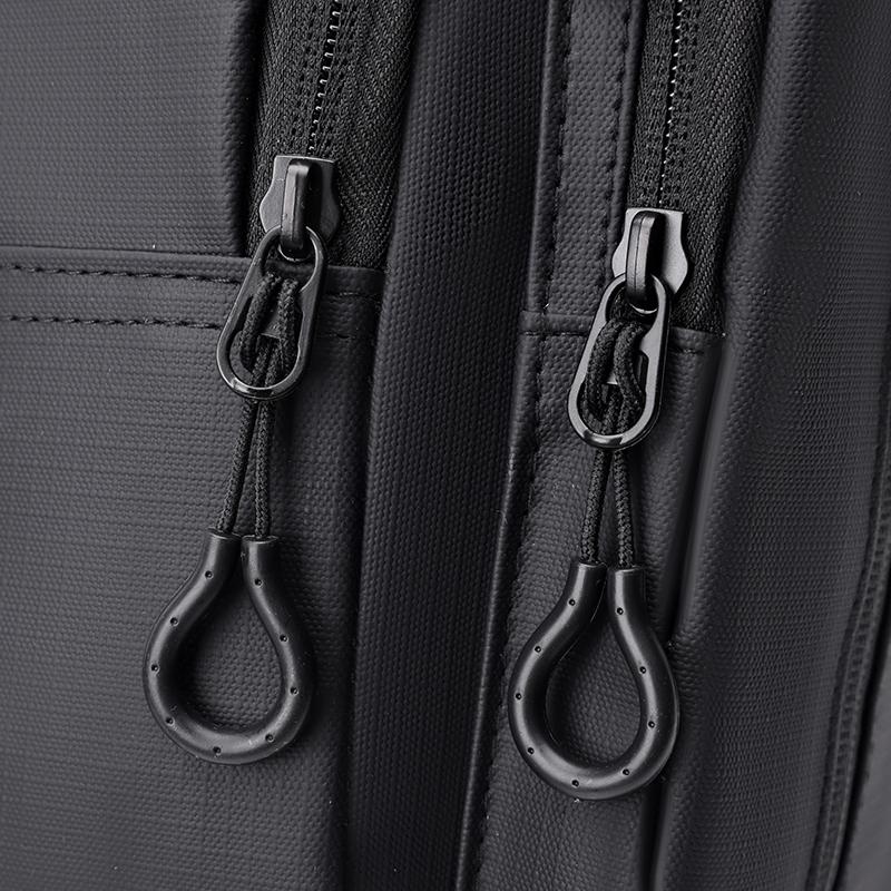 Men's Chest Bag Multifunctional Lightweight Large Capacity Commuting Nylon Outdoor Crossbody Bag
