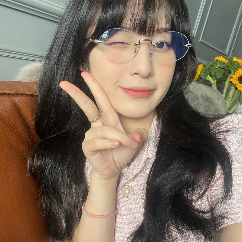 2PCS Frameless Plain Face Glasses for Female Instagram Style Small Face Anti Blue Light Glasses