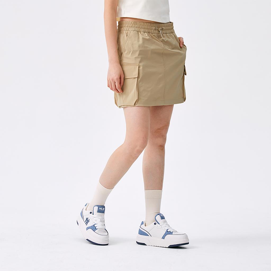 New MLB New York Yankees Basic Collection SS25 Cargo Short Skirts Women's Beige 3FSKB0153-50SAS
