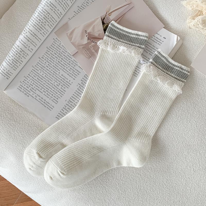 

Pile of Lace Lace Mid-calf Socks for Spring and Autumn, Women s Sports Striped Sweet Long Calf Socks 1 pair белый