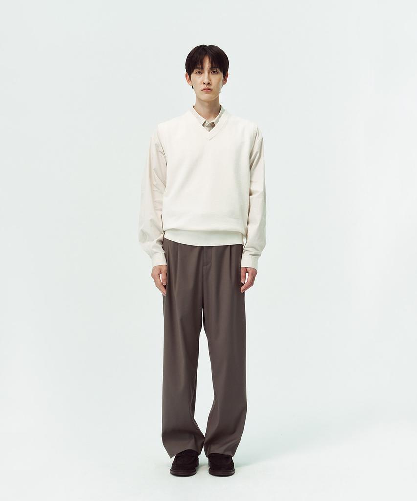 Blankroom V-Neck Knit Vest_Ivory