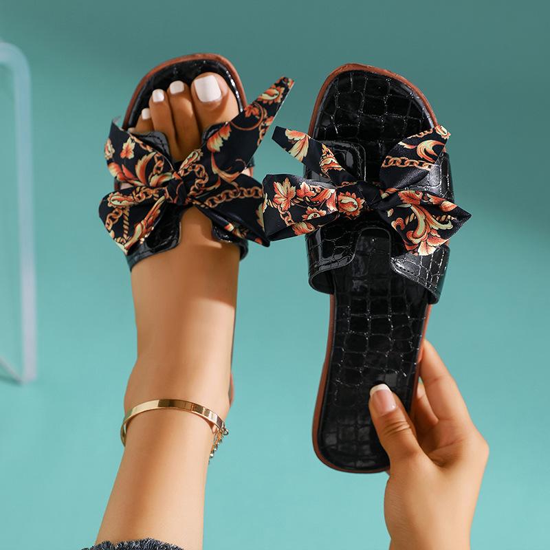 Fashionable Bow Flip-flops for Women, Summer New Style Flat Sandals, Household Large-size Women's Shoes