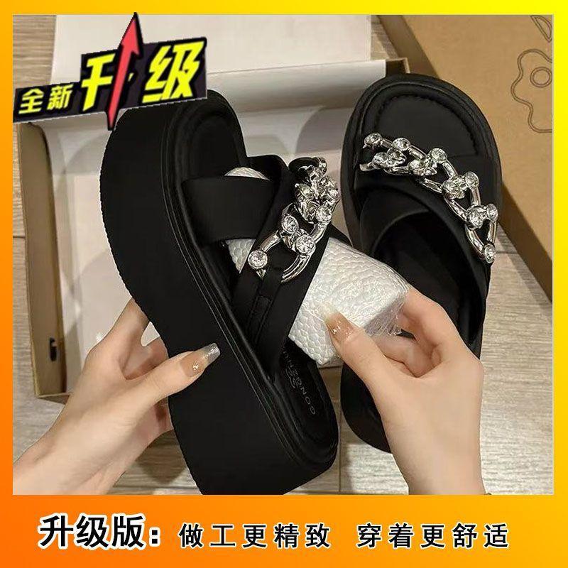 Height increase thick bottom fashion 2025 new small beach cool slippers women's rhinestone slippers women's summer wear