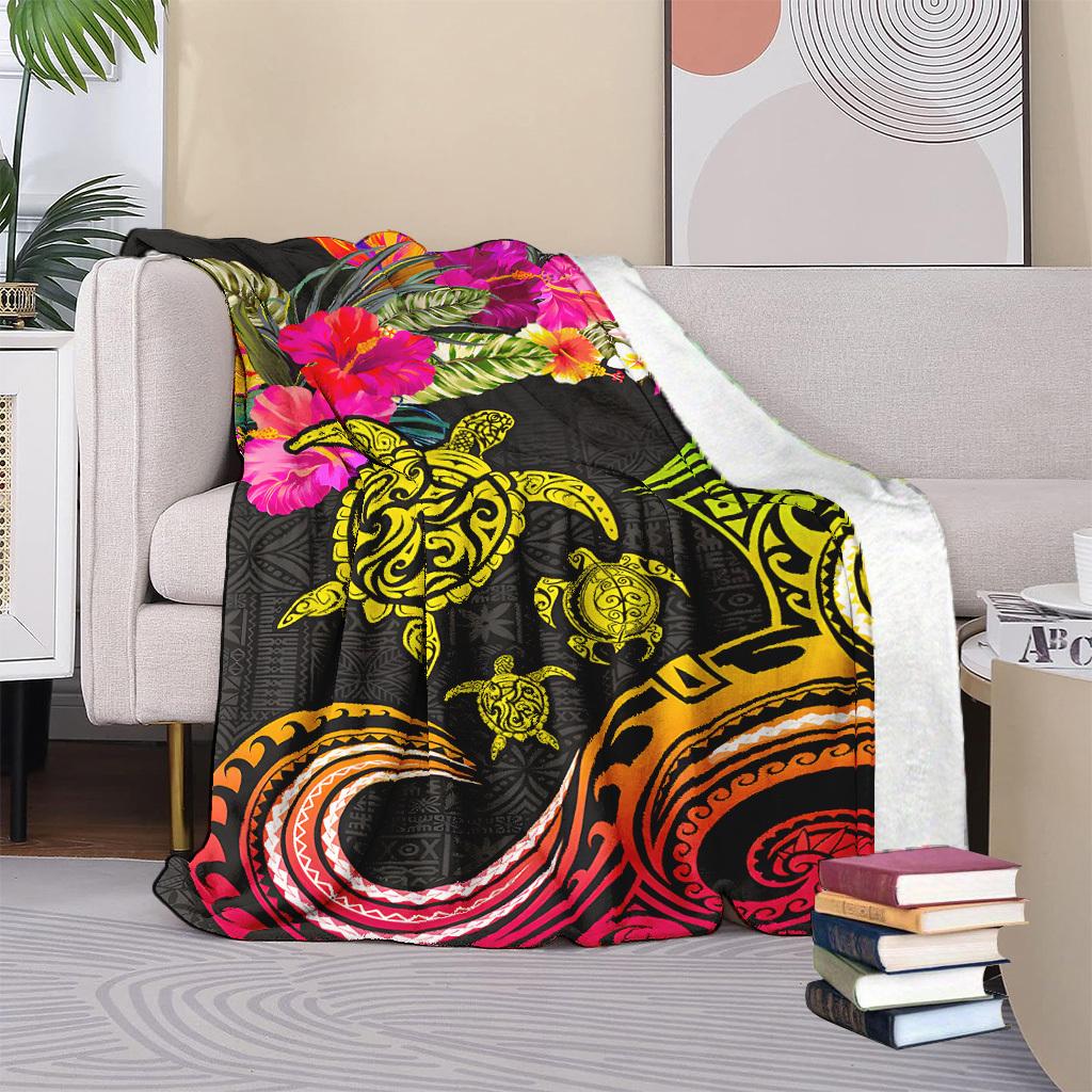 Turtle and Hibiscus Pattern Blanket for Sofa Bed Travel Camping Living Room Office Conditioning Blanket for All Seasons Gifts