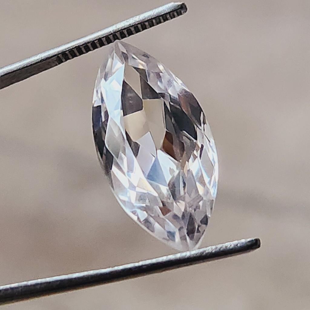 CERTIFIED 21 Ct Natural Ceylon White Sapphire Marquise Shape Loose Gemstone