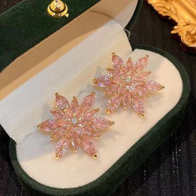 New Exaggerated Luxury Crystal Flower Stud Earrings Women's Temperament Elegant Fashion Design Wedding Party Jewelry Valentine