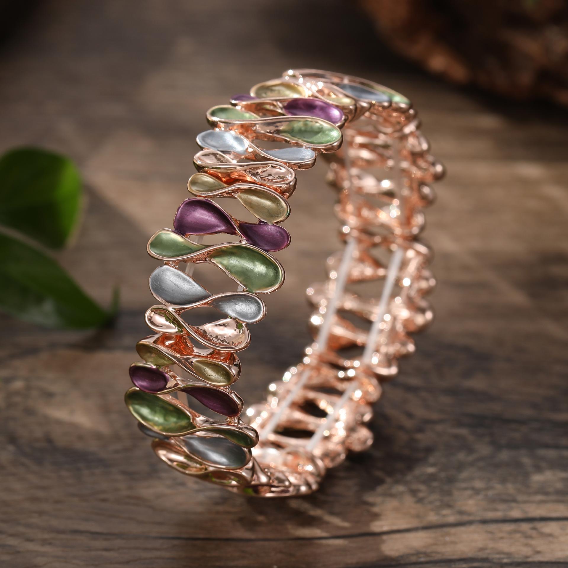 

Цветная живопись маслом, геометрический полый цветок, эластичный браслет, модный и высококлассный женский универсальный браслет